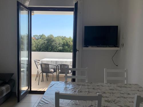 Two-Bedroom Apartment with Sofa Bed and Garden View