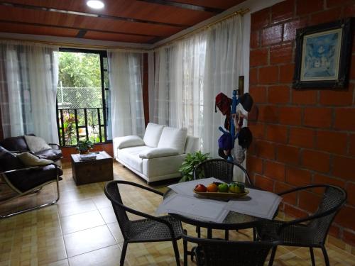 Facilities, Villa Ester Hostel Vereda Cay in Ibague