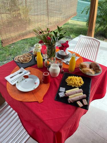 Food and beverages, O TI JACKO in Perinet