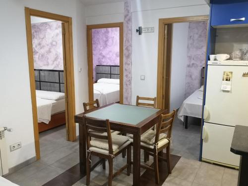  Oporto, Pension in Madrid