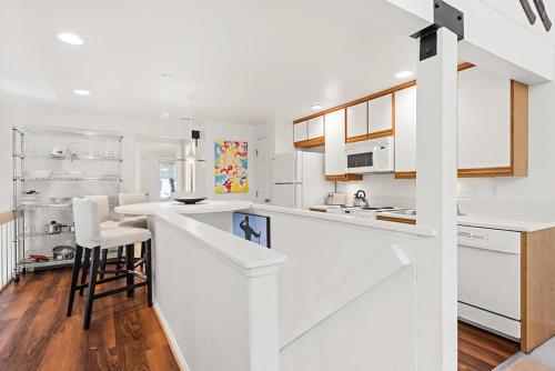Old Hundred Unit 107 - image 8