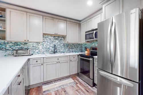 Legend Villas of Bay Point 4256 - image 2