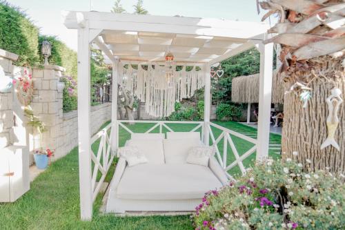 Alacati Marina Palace - image 6