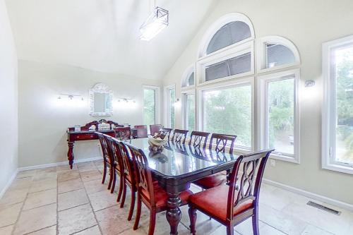 Amore Beach House - image 3