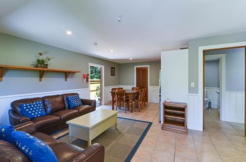 Manata Homestead & Lodge Manata Homestead & Lodge