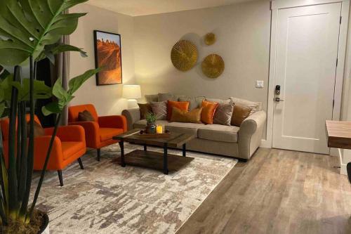 Robbers Hideout at Sage Creek with Heated Pool - image 3