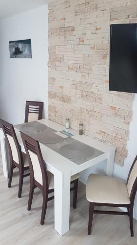 pokoj s kuchyni pro tri in Uherský Brod