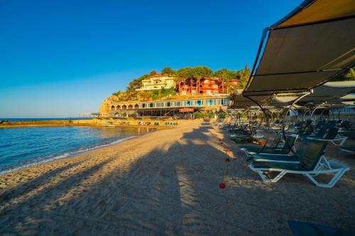 SENZA GARDEN HOLIDAY CLUB - 해변