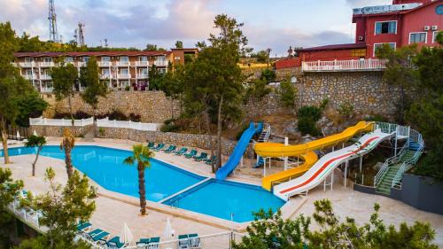 SENZA GARDEN HOLIDAY CLUB - 워터파크