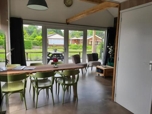 Vakantievilla 10 km van strand honden welkom omheinde tuin sauna buitenbad in Dirkshorn