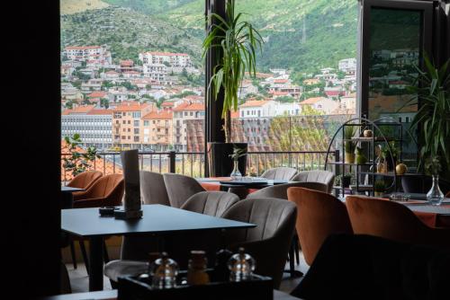 餐廳, Hotel Meduza in 塞尼