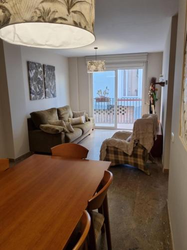APARTAMENTO EN EL CENTRO DEL PUERTO CAMBRILS IDEAL 6 Personas