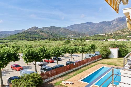  Apartamento con piscina de temporada a 50m del mar in 17489 Port de la Selva