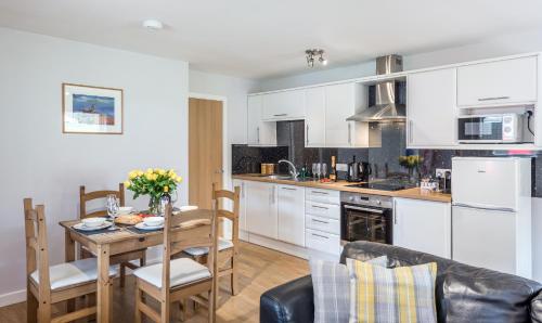High Range Self-Catering Chalets - image 13