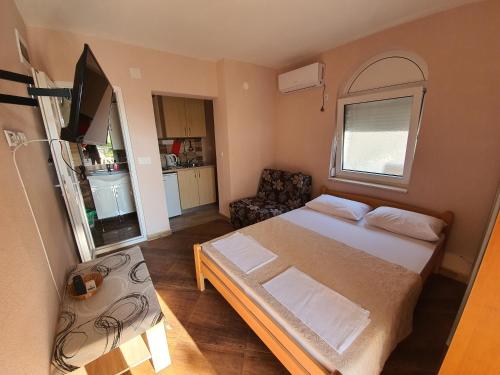 Apartments Bellavista in Mirista