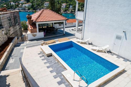  Mata Family Apartments, Pension in Molunat bei Palje Brdo