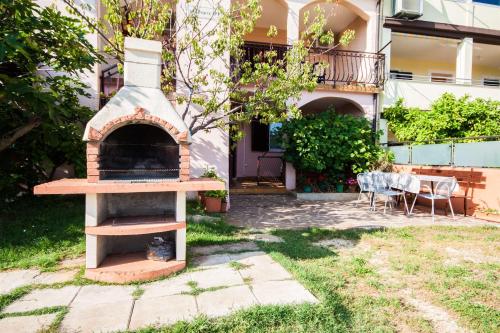  Apartments Dara in Umag