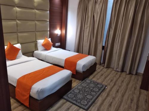 Agra Hotels Marygold