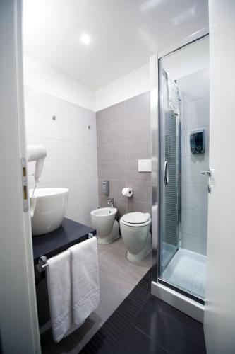 Grey&White B&B - image 8