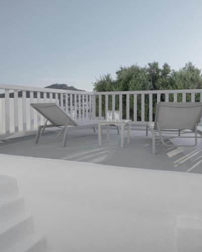 Mykonos Essence Hotel - image 10