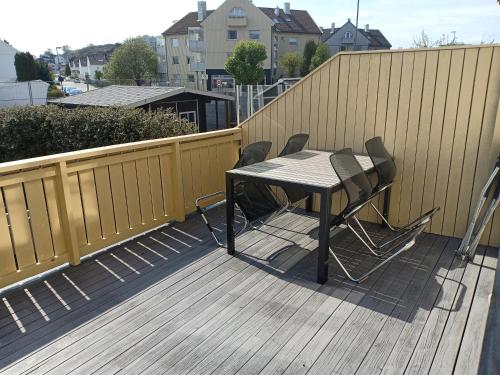 Kristiansand Apt - Marviksveien 93-95 in Oddemarka