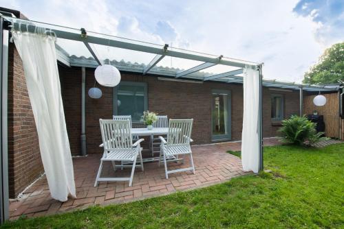Balkons/terase, Nordic Bo- strandnahe, gemütliche Ferienhaushälfte in Schwedeneck, Hunde herzlich Willkommen (Nordic Bo- strandnahe, gemutliche Ferienhaushalfte in Schwedeneck, Hunde herzlich Willkommen) in Schwedeneck