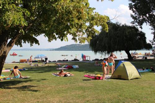 Happy Camp mobile homes in BalatonTourist Füred Camping & Bungalows Balatonfüred