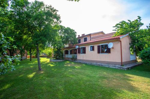 Apartmani Marica, Pension in Plomin