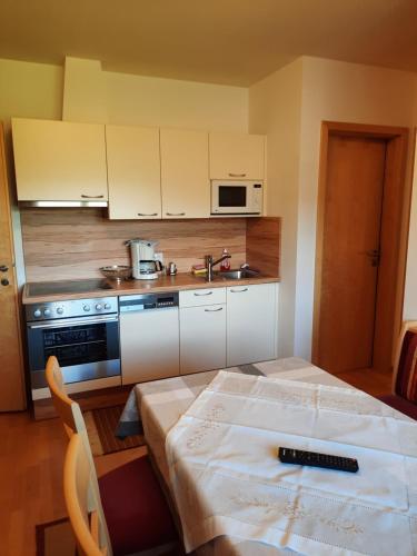 Landgasthof Hubertusstubn - image 6