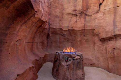 Landscape's Respite at Sage Creek with Heated Pool - image 2