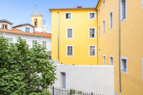 Garibaldi Square - Charming 1 Bdr Old Town AC