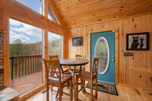 BareFoot Cabin cabin in Sevierville, USA