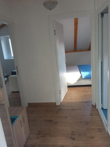 Apartment Rosić - image 8