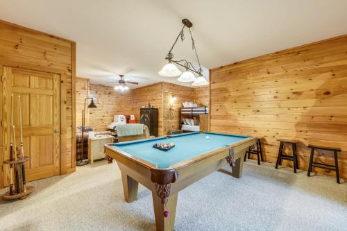 Horsin' Around cabin - image 9