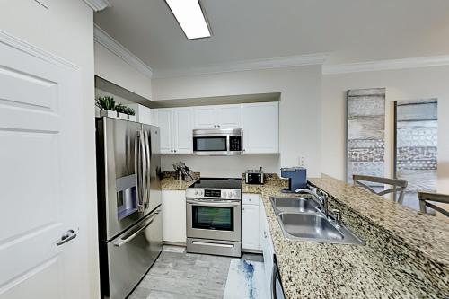 Exceptional Vacation Home in Panama City Beach condo - main image