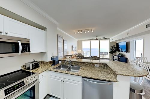 Exceptional Vacation Home in Panama City Beach condo - image 9