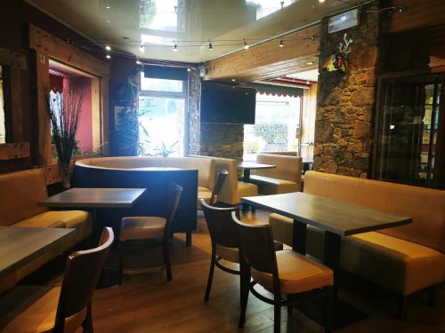 Hotel Restaurant Planes - image 13