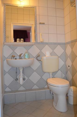 Hotel Napsugár - image 5