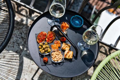 Hrana in pijača, Salotto Bre - Bed & Breakfast charming rooms in Monte Bre