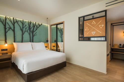 Hyperion City Hotel - image 5