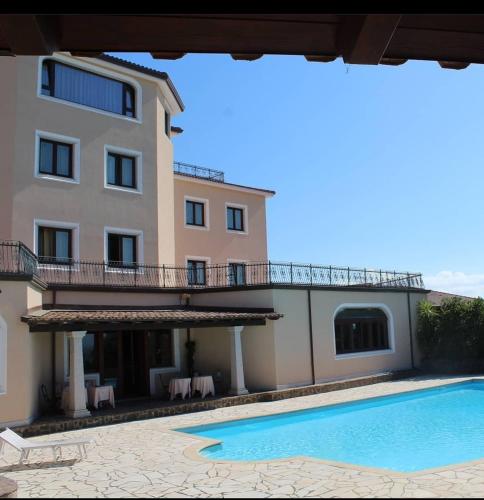 Le Tre Rose hotel Bantine