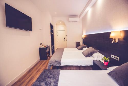 Hostal Marlasca - image 12