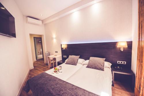 Hostal Marlasca - image 13