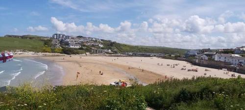 Beach, Newquay Rialton Holiday Home in St Columb Minor