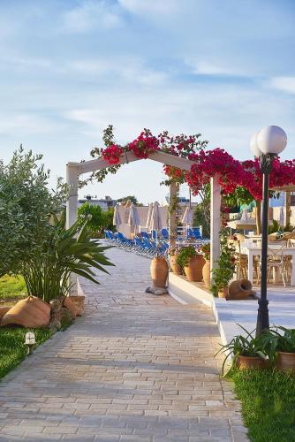 Golden Bay Hotel Apartments - image 5