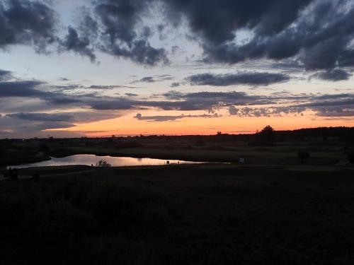 Kilátás, ApartGolf Sobienie Królewskie (ApartGolf Sobienie Krolewskie) in Sobienie Szlacheckie