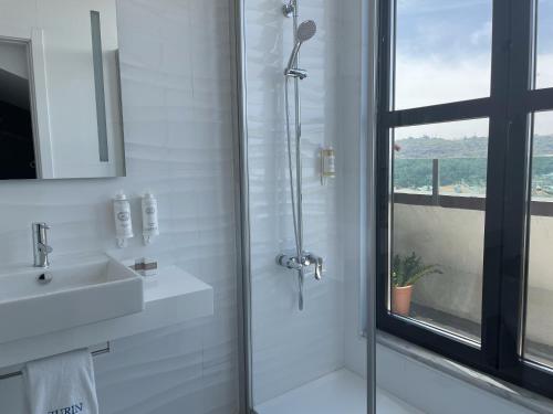 Zurin Charm Hotel - image 5