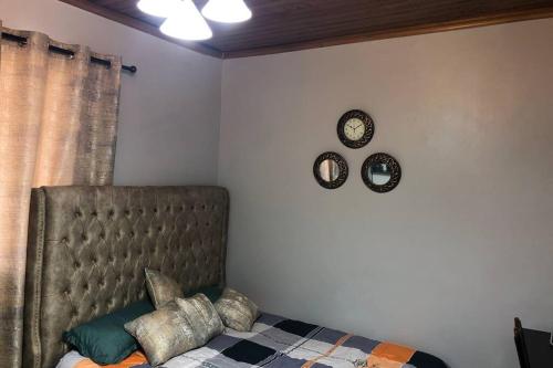 Seandiga's Place - West Breeze