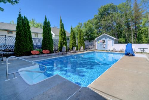 Brookside Inn & Cottages in Saco