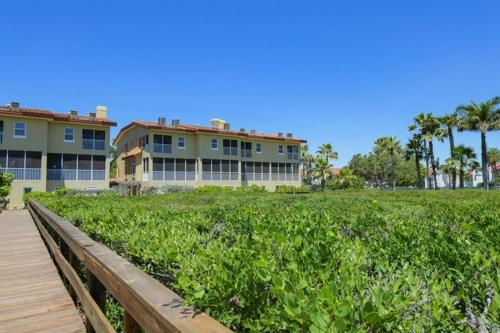 Bradenton Beach Club 315 Townhome #57462 Townhouse - image 4